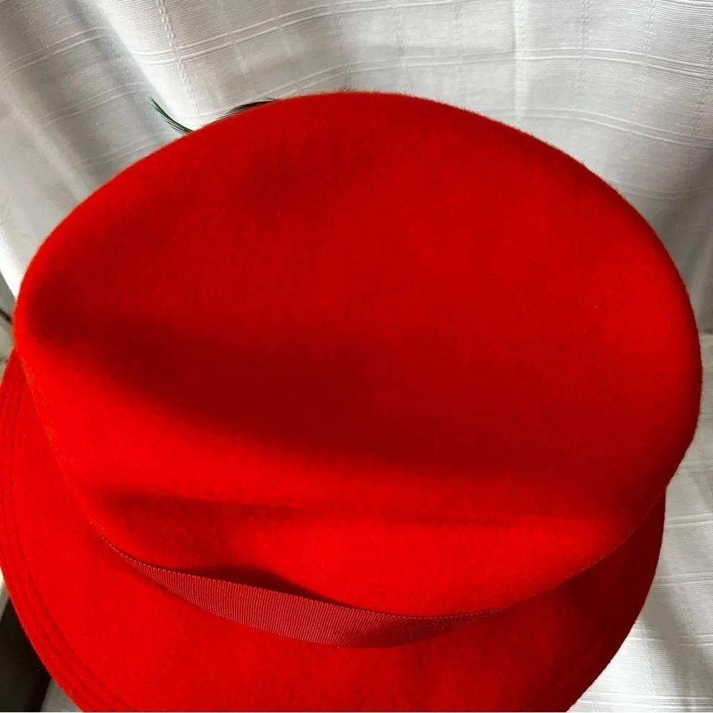 Doeskin Felt 100% Wool Career Collection Fedora Hat with Feather Vintage 60’s